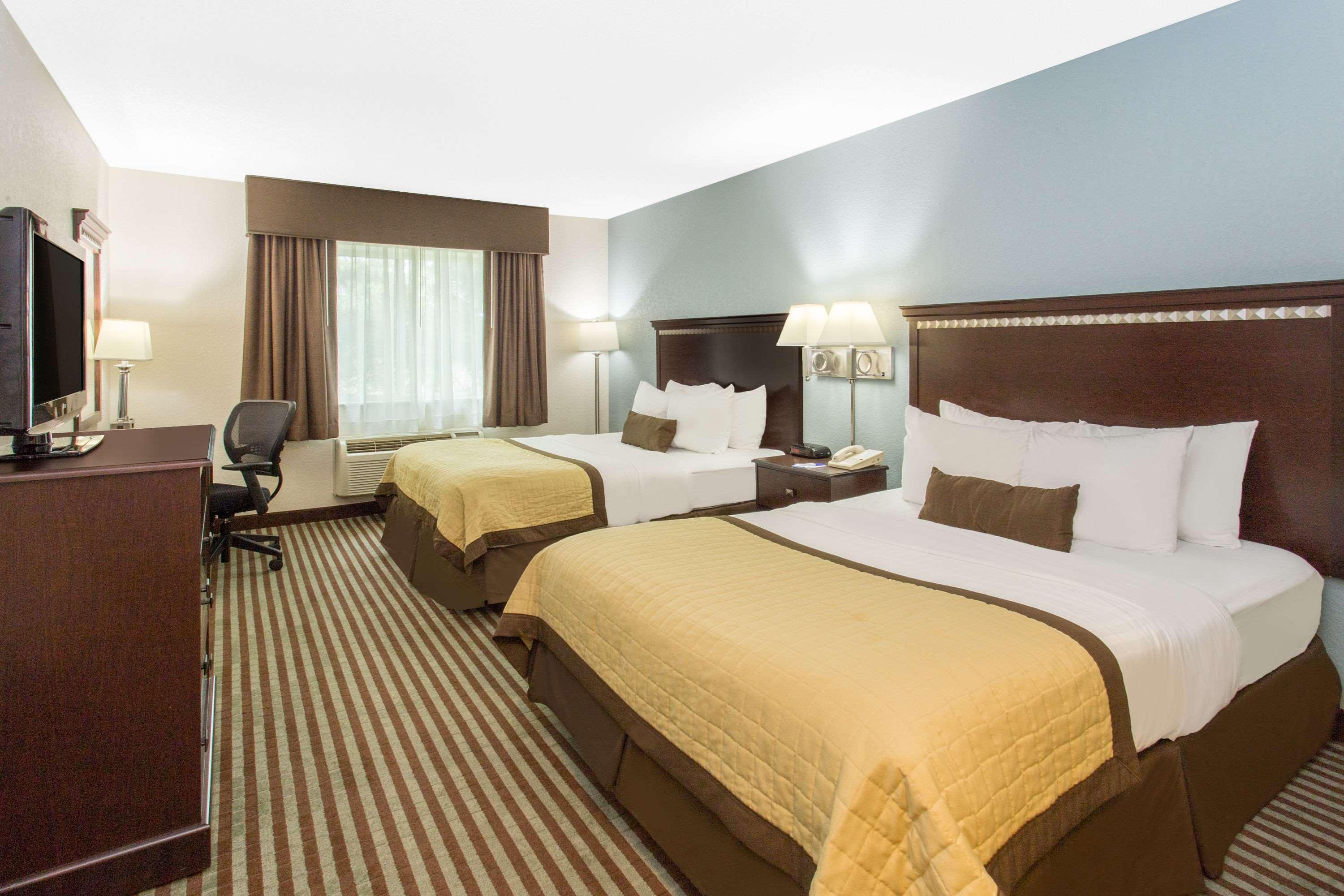 Baymont By Wyndham Mattoon Otel Dış mekan fotoğraf