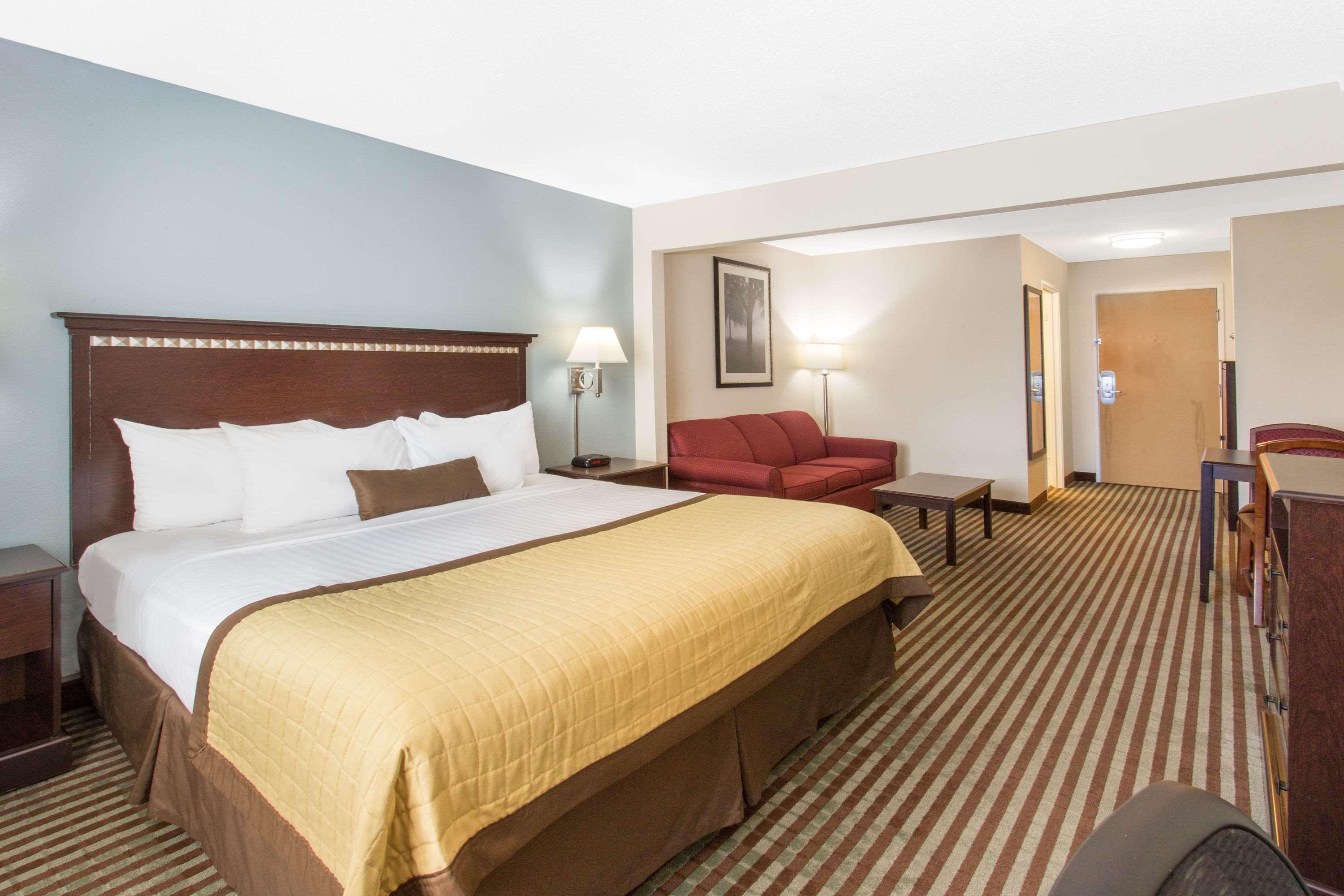Baymont By Wyndham Mattoon Otel Dış mekan fotoğraf