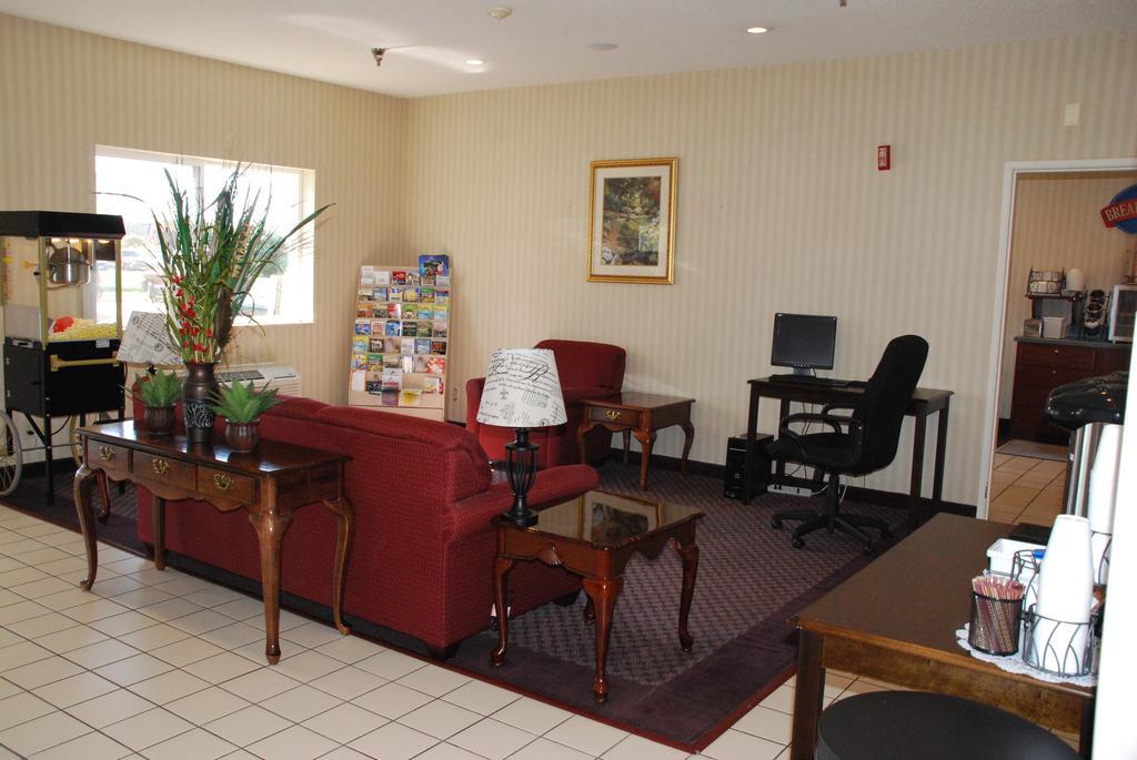 Baymont By Wyndham Mattoon Otel Dış mekan fotoğraf